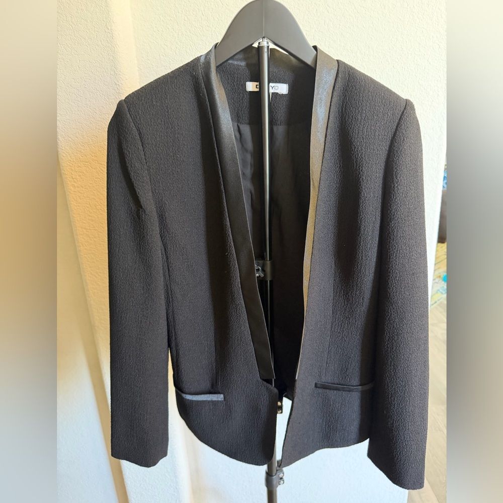DKNYC Black Open-Front Textured Blazer with Satin Trim